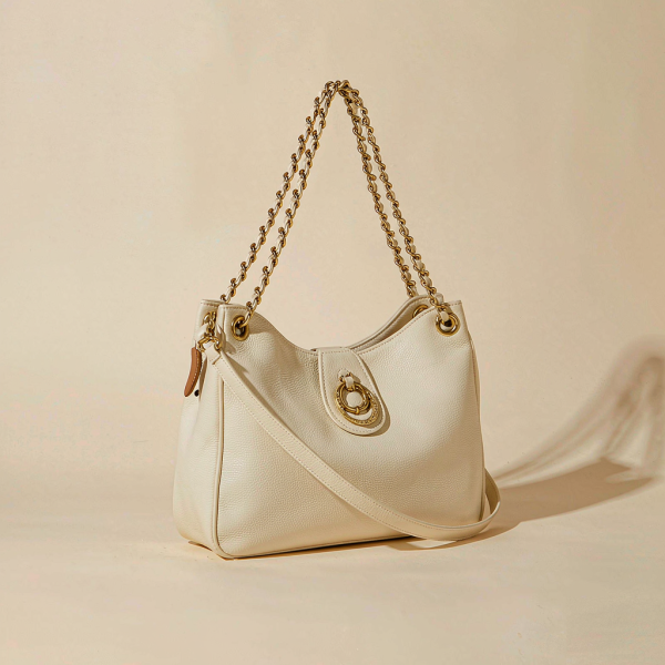 Nora Chain Shoulder Bag